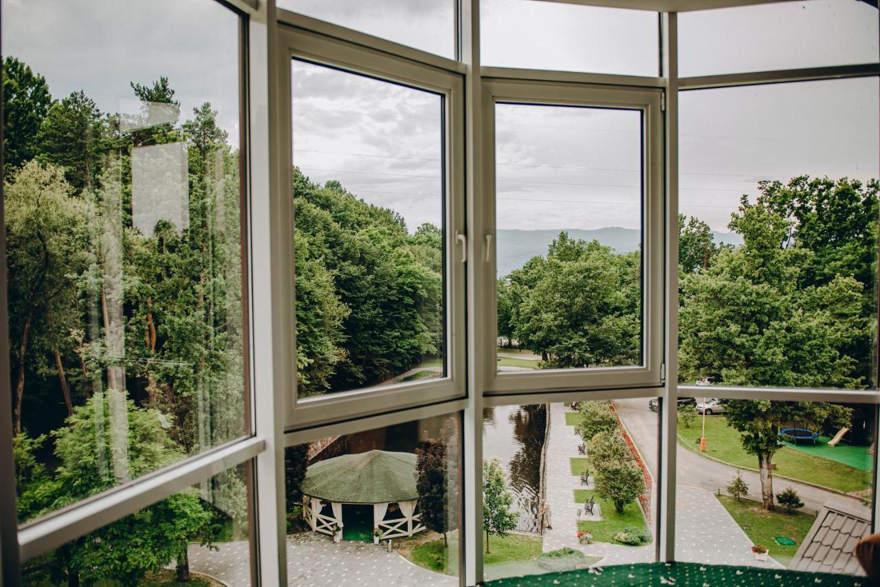 Hotel Solotvyno Resort Kültér fotó